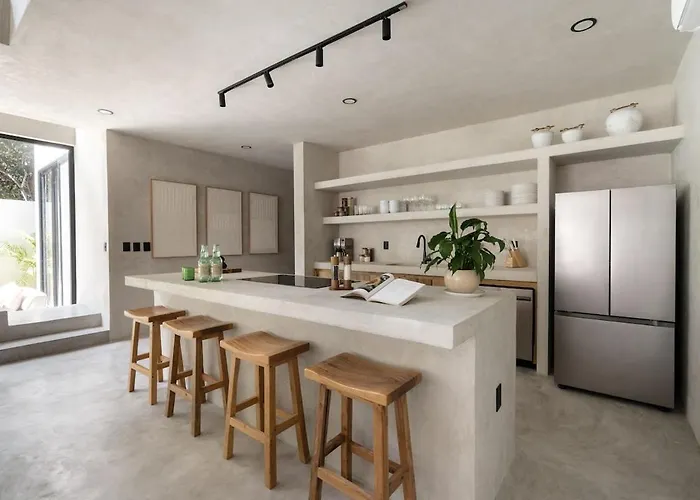 Aion Amazing 5 Bdr 3 Pools&roof Villa