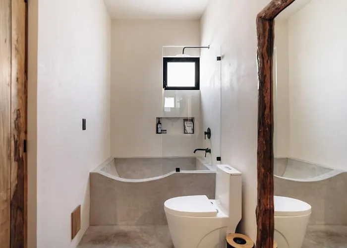 Aion Amazing 5 Bdr 3 Pools&roof Villa *