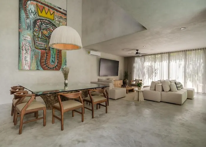 Aion Amazing 5 Bdr 3 Pools&roof Villa