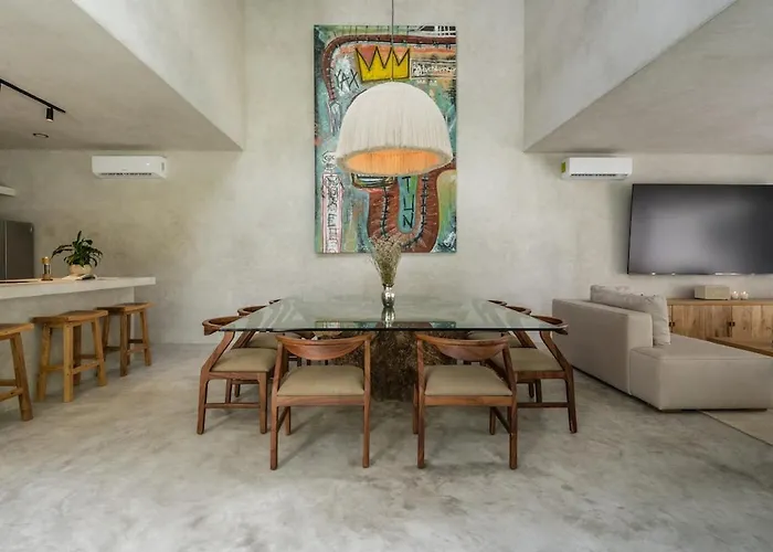 Aion Amazing 5 Bdr 3 Pools&roof *