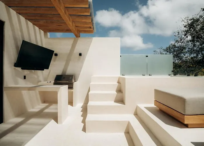 Villa Aion Amazing 5 Bdr 3 Pools&roof *