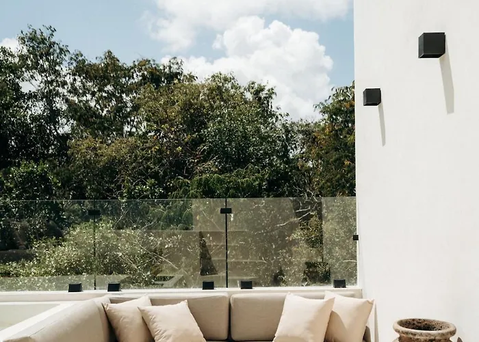 Aion Amazing 5 Bdr 3 Pools&roof *