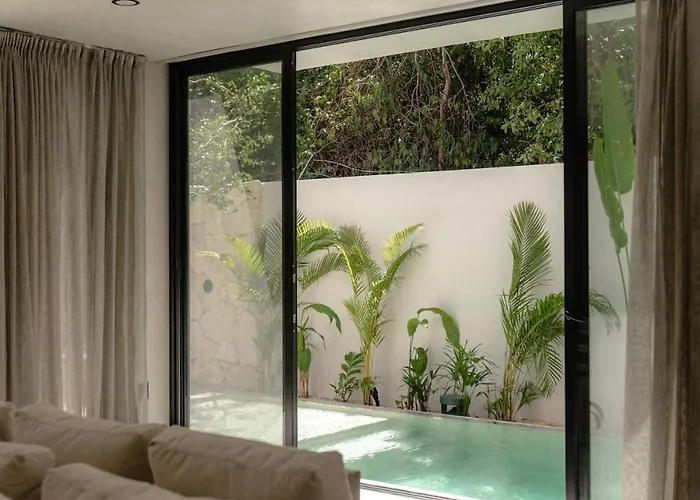 Aion Amazing 5 Bdr 3 Pools&roof *