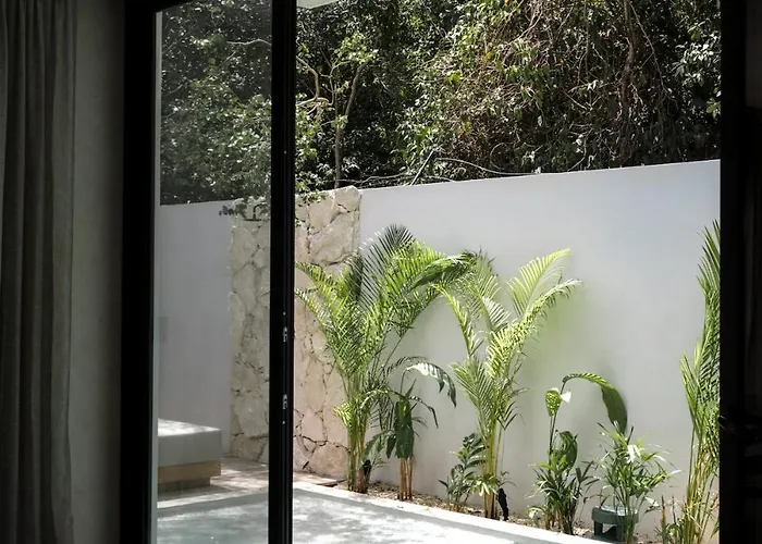 Aion Amazing 5 Bdr 3 Pools&roof *
